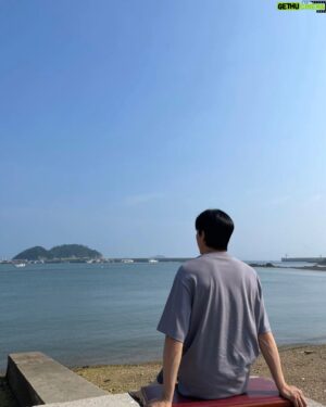 Lee Moo-saeng Instagram - ⠀
월요병 퇴치해줄💪
무생 배우 근황 투척
⠀
#배우 #이무생 #leemusaeng
@aliencompany_official