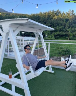 Lee Moo-saeng Instagram - ⠀
🏖️
⠀
#배우 #이무생 #leemusaeng
@aliencompany_official