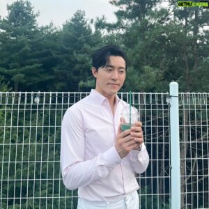 Lee Moo-saeng Instagram - ⠀
오늘도 갑자기 
무생 배우 사진 투척❤
⠀
 #배우 #이무생 #leemusaeng
@aliencompany_official