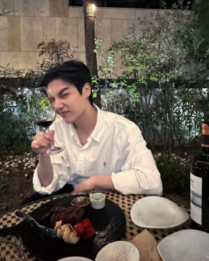 Lee Sae-on Instagram - 오베빙 너의 눈동자에 치얼ㅅ~