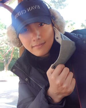 Lee Sang-woo Instagram - 추워지네요~❄