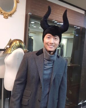 Lee Sang-woo Instagram - #엉클 #마지막까지 #화이팅