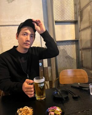 Lee Sang-woo Instagram - Happy~😊