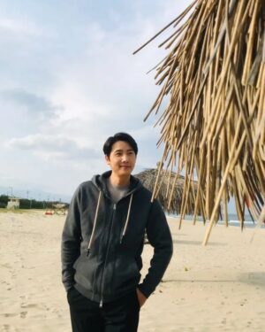 Lee Sang-woo Instagram - 촬영 잘 하고 있습니다~~~~
12월 티비조선 드라마 #빨간풍선 화이팅~🎈🎈🎈