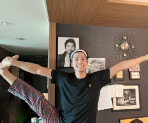 Lee Sang-woo Instagram - 스트레칭 합니다~~