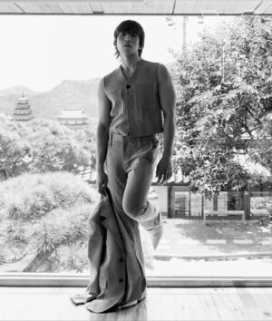 Lee Sang-yi Instagram - Y📕

@ymagazine_official