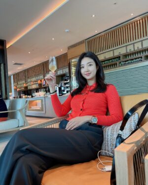 Lee Seo-An Instagram - 😎 
#행복했다 
#부산

#여행#우정다짐#부산여행#우정여행