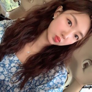 Lee Seo-An Instagram - 우리집🏠 남자들이랑 🤦🏻‍♀️

#공작도시
#수목드라마 
#jtbc 
#10시30분 
#본방사수