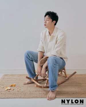 Lee Sin-young Instagram - NYLON