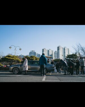 Lee Soo-hyun Instagram - ⁣⁣
bits and pieces of first half. ⁣⁣
전반전의 전우들. ⁣⁣
⁣⁣
#이로운사기 #delightfullydeceitful ⁣
⁣
📸 by @_____hanphoto_____