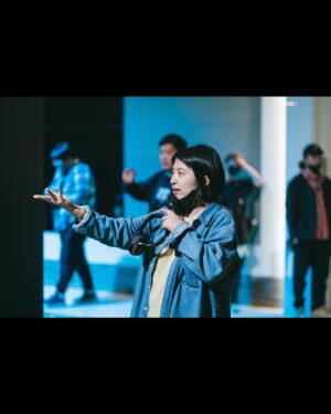 Lee Soo-hyun Instagram - ⁣
나의 모자람과 부족함을, 보듬어주고 채워준⁣
이로운 동지들. 마음 깊이 고맙습니다. ⁣
indefinite gratitude,⁣
because i owe all—my all⁣
⁣
#이로운사기 #delightfullydeceitful #adios