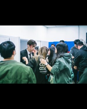 Lee Soo-hyun Instagram - ⁣⁣
bits and pieces of first half. ⁣⁣
전반전의 전우들. ⁣⁣
⁣⁣
#이로운사기 #delightfullydeceitful ⁣
⁣
📸 by @_____hanphoto_____