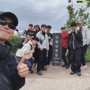 Lee Soon-won Instagram - #방과후등산활동#오랜만#인왕산#등산#산책
#평양냉면#상원냉면#맛있다#리필#ㅋ

간만에 등산..아니..동산..산책..ㅋ
밥먹기 부끄러운..잠깐 정상찍고..아니..잠시 다녀온
현수야..조금만 더 높은곳으로 가자..ㅋ
감독님 추천..평냉..육수..3번리필..또 가야지..ㅎ
또 보자 얘들아~~
