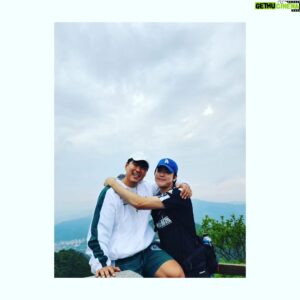 Lee Soon-won Instagram - 간만에 #방과후전쟁활동#소요산
간만에 #겁나힘듬#ㅜㅜ
간만에 #동생들이랑♡#방과후전쟁활동
  #아직정식멤버아님ㅋ
간만에 #옷이쁘다구 칭찬받음#본투비월드
  #@born2bw_#고맙다주일아ㅋ
간만에 #재미었음#히말라야어죽#맛있어
  #성감독님감솨요!#배고파서#
 #먹는사진없음ㅋ