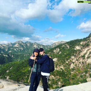 Lee Soon-won Instagram - #방과후전쟁활동#dutyafterschool
#방과후등산활동#진관사#향로봉
#등하산보다 어려운 방과후등산활동가입
(김수겸...생각보다 까다로움..언젠가 복수할거임)