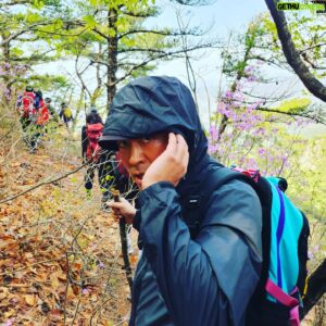 Lee Soon-won Instagram - #방과후전쟁활동#dutyafterschool
#방과후등산활동#진관사#향로봉
#등하산보다 어려운 방과후등산활동가입
(김수겸...생각보다 까다로움..언젠가 복수할거임)