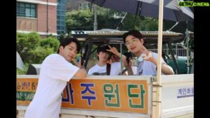 Lee Su-chan Instagram - 현율이의 선물 🍉
#반짝이는워터멜론