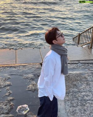 Lee Su-chan Instagram - 선생님 저 자연갈색이에요..