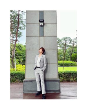 Lee Sung-jong Instagram - #😷