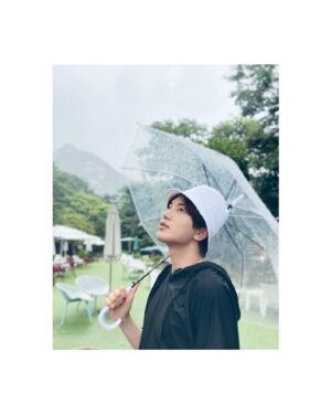 Lee Sung-jong Instagram - #☔️