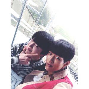 Lee Sung-jong Instagram - #이형제 #힐링여행끝😭 #즐거웠던추억들 #또오자 #성열이형👍🏻#형 덕에 넘넘 즐거웠어😂