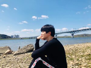 Lee Sung-jong Instagram - 인스피릿 생각 중...🙏🏻
보고 싶어요 
#사회적거리두기 #인피니트 #성종 #인스피릿