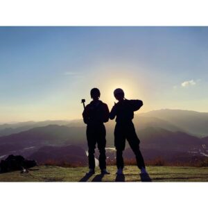 Lee Sung-jong Instagram - #울성열형이랑#페러글라이딩😭#감동#성종#화보느낌