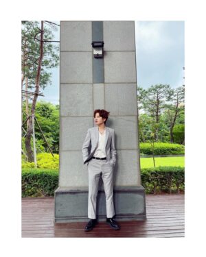 Lee Sung-jong Instagram - #😷
