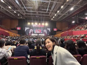 Lee Sung-mi Instagram - 아가야들 보는 비보쇼에갔지요!!!ㅋㅋㅋㅋ웃고웃고웃고 ㅋㅋㅋㅋ사랑하는 후배들이 그저 아름다웠습니다 모두모두 땡땡이들!!!사랑합니다