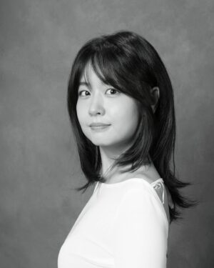 Lee Sung-mi Instagram - 자랑질좀 할라구여 42살에 늦둥이를 낳고 이제 그아이가 대학을 졸업합니다!!세월이 참빠릅니다 시간이 번개처럼 지나고 훌쩍커버린 딸을보니 내나이가 느껴집니다 고맙고 사랑스런 우리아이들!!그저 그저 감사감사💜💜💜
