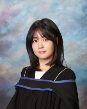 Lee Sung-mi Instagram - 자랑질좀 할라구여 42살에 늦둥이를 낳고 이제 그아이가 대학을 졸업합니다!!세월이 참빠릅니다 시간이 번개처럼 지나고 훌쩍커버린 딸을보니 내나이가 느껴집니다 고맙고 사랑스런 우리아이들!!그저 그저 감사감사💜💜💜