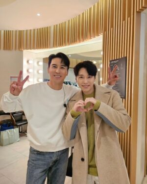Lee Sung-min Instagram - 장민호 선배님 콘서트!🩵
넘넘 멋지고 대단하십니다 선배님😍
또 한번 반했당~☺
#장민호 #호시절
