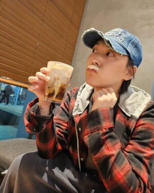 Lee Sung-min Instagram - ☕️🌛