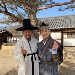Lee Tae-hwan Instagram - 그 동안 저희 ‘암행어사 조선비밀수사단’을 사랑해 주신 모든 분들께 감사 드립니다! 
행복하고 소중한 추억을 간직한 채 이만 인사 드리겠습니다🙇‍♂️
#암행어사 #성이범 #수고하셨습니다