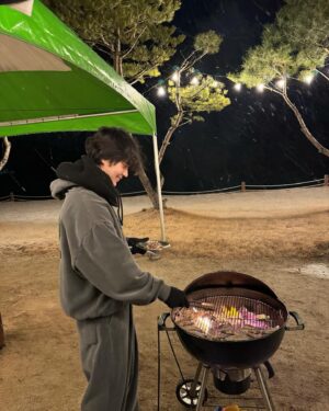 Lee Tae-ri Instagram - 🌨️