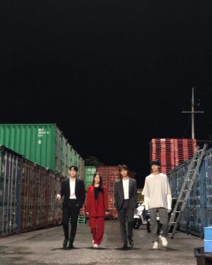 Lee Tae-vin Instagram - 🧟‍♂️ #딜리버리 #티저
