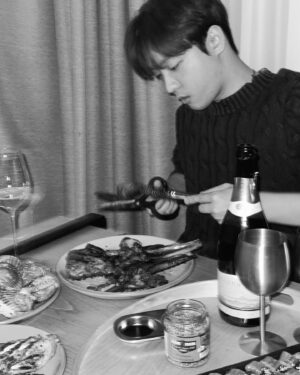 Lee Tae-vin Instagram - 💭