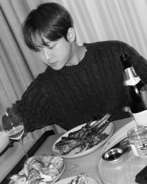 Lee Tae-vin Instagram - 💭