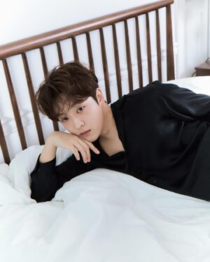 Lee Tae-vin Instagram - 😶‍🌫️