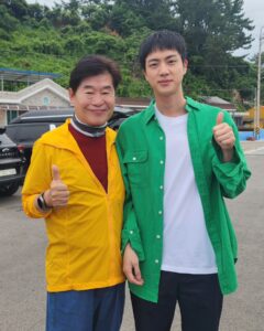 Lee Yeon-bok Most Liked Photos and Posts