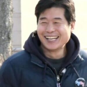 Lee Yeon-bok Instagram - 냉장고를부탁해 초창기 1박2일 초창기  이때 사진 보니 그래도 많이 젊어 보인다 
참 그래도 천진난만  했던 세월 참 빠르다 
또 한5년지나면 오늘의 내가 또 그립겠지 
오늘을 열심히 살자 ㅎㅎ
#냉장고를부탁해 #1박2일#이연복