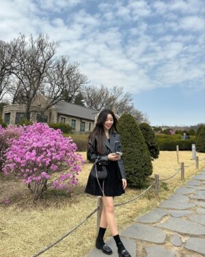 Lee Yeong-eun Instagram - 봄이오나봄💌