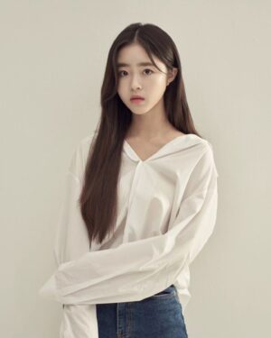 Lee Yeong-eun Instagram - 📷 🖤