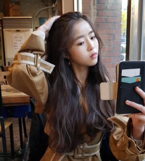 Lee Yeong-eun Instagram - 배고파~밥묵자~^^
