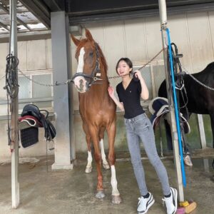 Lee Yeong-eun Instagram - 🐴