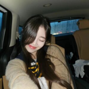 Lee Yeong-eun Instagram - 2023년 👋이리오너라2024👋
모두 2024년에는 행복하고 건강하시길✨️✨️✨️아뵤 아쟈아쟈 하이팅 HAPPY NEW YEAR💫
