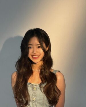 Lee Yeong-eun Instagram - 찰캭📸