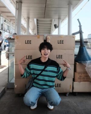 Lee Yi-kyung Instagram - #놀면뭐하니 
photo by 뼈토그래퍼 
@ophen28 늘 이쁜추억 남겨주셔서 감사합니다.
다음엔 우재형도 내가 찍어 드려야지🫡