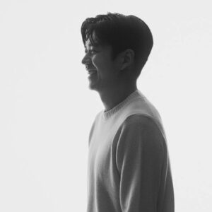 Lee Yong-dae Instagram - 새해 복 많이 받으세요🙏

행복한 한해 되길 바랍니다❤️

happy new year😁