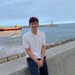 Actor Lee Yong-dae HD Instagram Photos and Wallpapers May 2024